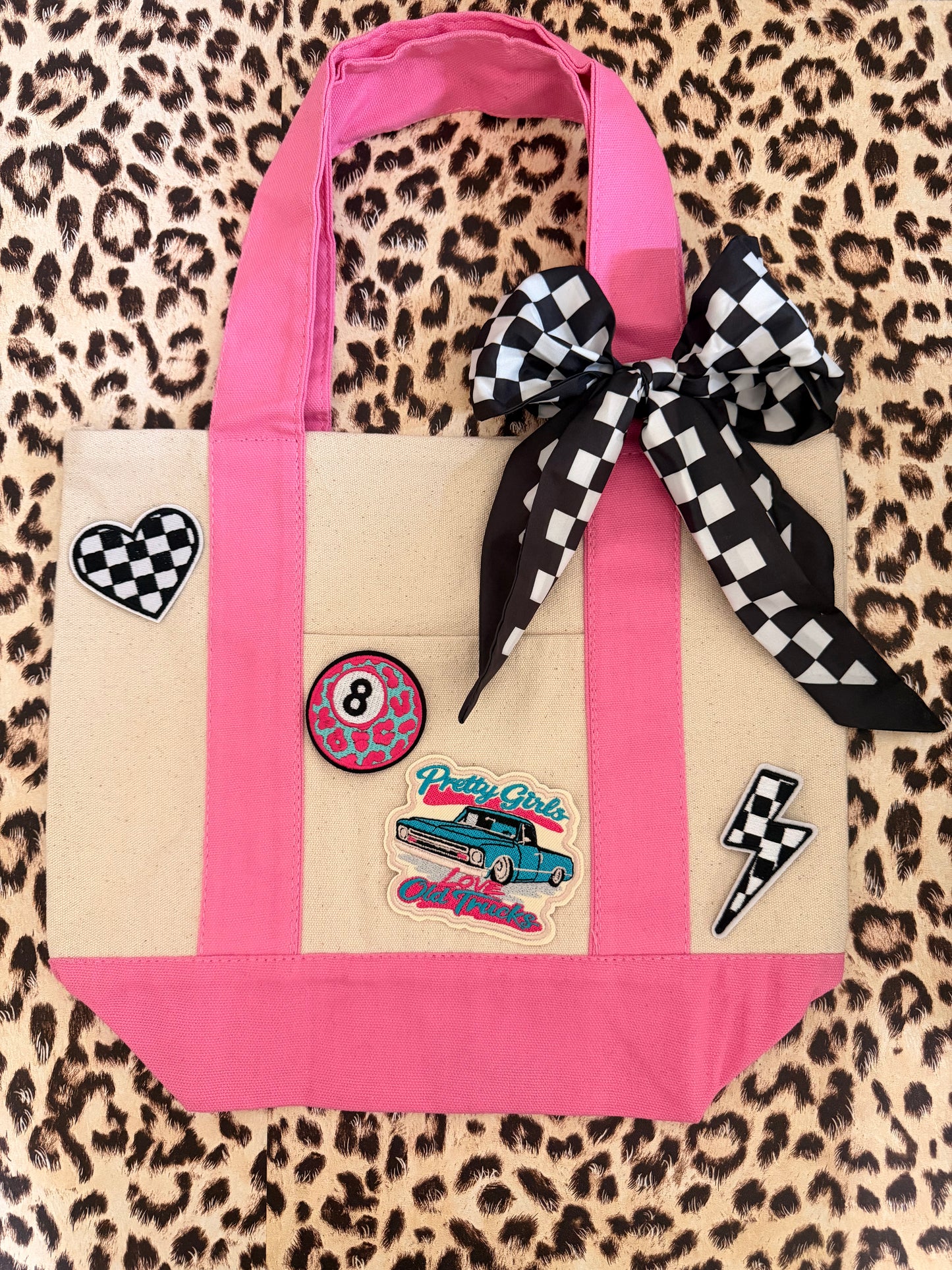 PRETTY GIRLS LOVE OLD TRUCKS MINI TOTE BAG